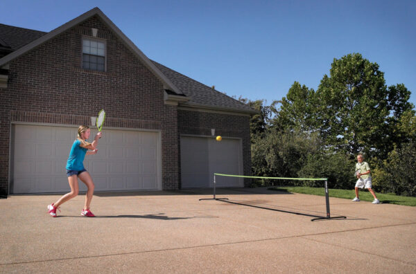 Zume Games Portable Tennis Set - Image 3